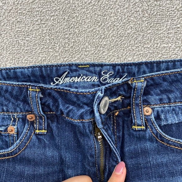American Eagle Cuffed Jean Shorts Women's Size 2 Mid Rise Distressed Denim Blue - Picture 2 of 10